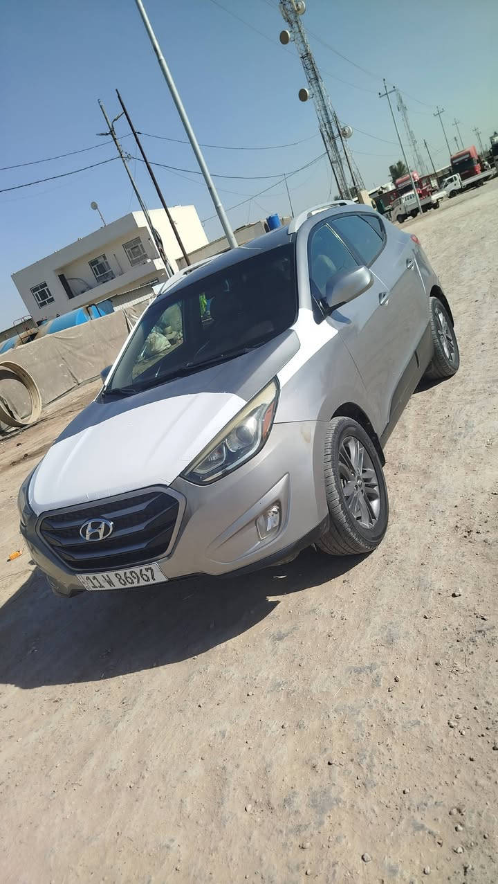 السلام عليكم توكسان 2015 للبيع مكاني بابل رقم بغداد دولي  مكينه وكير وحداديه وتبريد تخم تاير كله جاهزه حادث فقط بنيد بدون اي دواخل سونار مرفق بل منشور سعر السياره 124 وبيه مجال قليل ***********
