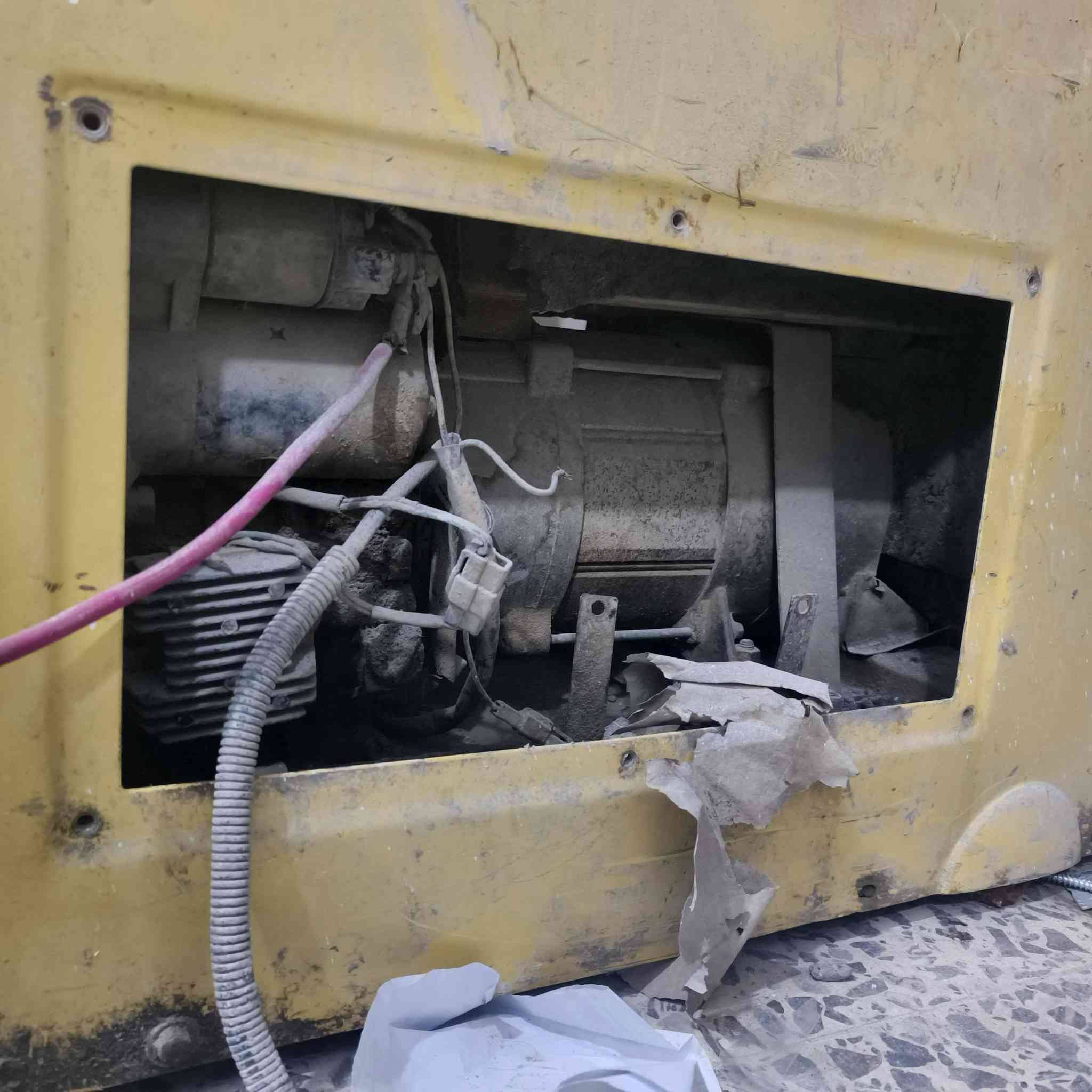 مولدة للبيع 5k نقص بس باتري
بحاله جيده جدا السعر ٣٥٠ ألف 
مكانها بغداد حي الجامعة قرب نفق الشرطه


**إذا كنت صاحب هذا الإعلان وتريد حذفه لأي سبب، رجاءا أرسل رسالة إلى الدعم الفني**