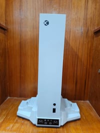 من رخصة لادمن/اكس بوكس سيريس اس صدار2024 مستخدم جديد جداً الجهاز روعة😍...