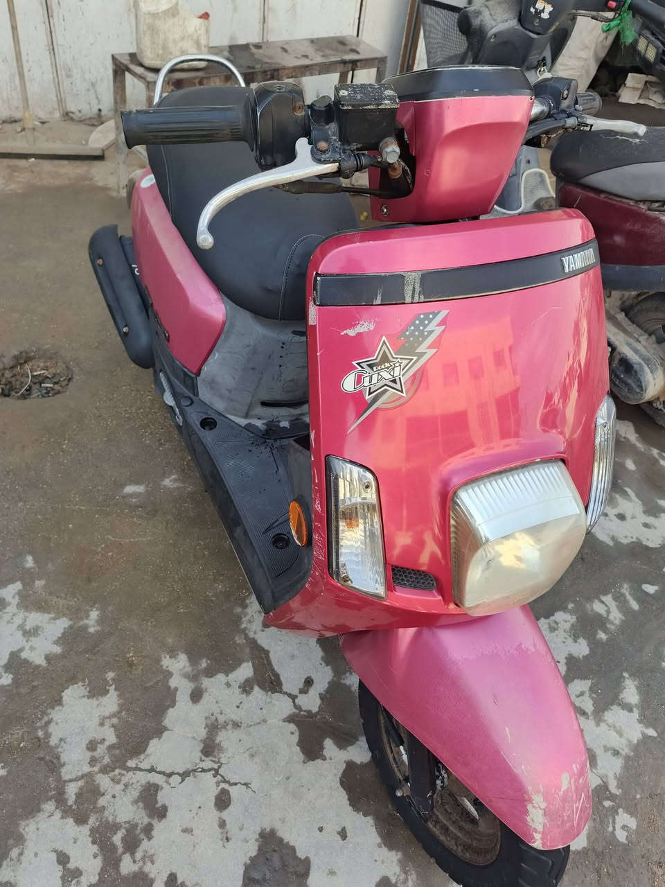 السلام عليكم بوليس حاويه صارشهر من امطلعيه كفاله عامه موديل ١٢ السعر ٨٥٠ اوبيه مجال فقط الشراي يتصل مكاني امسبب ***********
