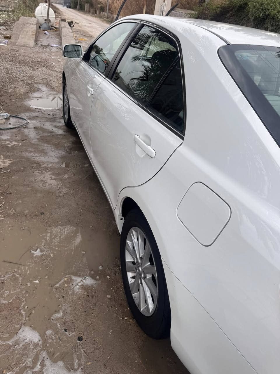 السلام عليكم كامري ٢٠١٠ وارد امريكي حادثها باب الصدر مبدل فقط ماشية٩٧ الف كيلو حقيقي كير محرك جديد  حادية جديدة تخم تاير جديد رقم سليمانية سنوية ل ٢٠٢٨ فقط الهزة منتهية   سيارة جديدة                                                   ملاحظة اخوان السيارة بيها بالهلال الخلفي صبغ وشكم قطعة بارد والسونار مرفق مكانه بغداد شهداء البياع *********** الرقم بي واتساب ١٢٦ وبيها شي بسيط
