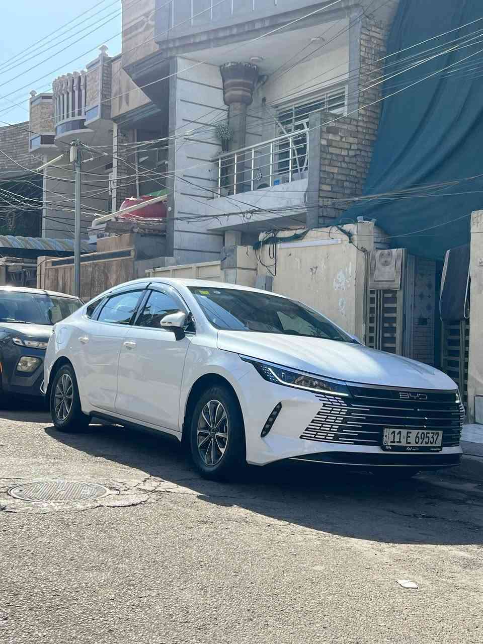 السلام عليكم للبيع BYD كفالة عامة بحاله الوكالة ماشيه/2000
السياره عليها اضافات 
سبايدر 
لدات اماميه 
مثلثات جام 
دوشمه عامه 
دوشمه جنطه 
ارضيات 
كشنات كاعيات 
+سبير جديد 
فرشه دشبول 
عده كامله
3انضمه قياده 
مساطر BYD كل البيبان 
السعر 21مليون بيها مجال بسيط 
الاتصال ***********
