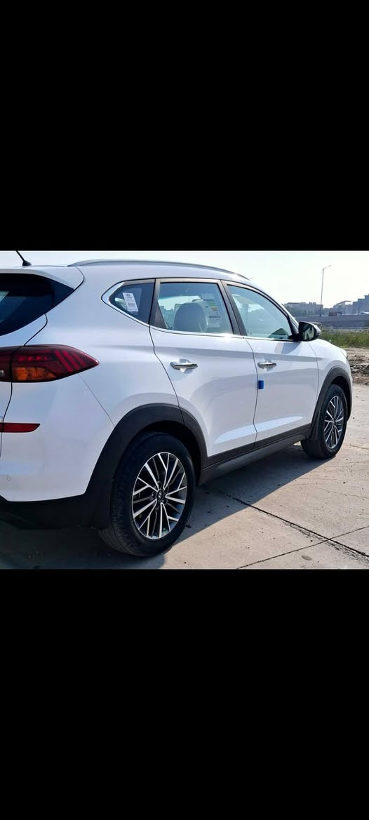 من رخصت مدير الكروب المحترم السلام عليكم توسان ٢٠١٩ وارد خليجي شركه الكاصد مكينه ٢٠٠٠ دوش المرغوبه ماشيه  ٦٩ الف  فول مواصفات عدا البانوراما لايت  خمس عدسات  بصمه تشغيل وبيبان هند بريك بالرجل كراسي جلد لونين  الامامي ٢  كهرباء ويل كروم  شاشه كبيره ترحيب يدات مرايات شفط اشاره وترحيب كير مكينه مكفولات شرط مامفتوحات صدر أمامي وخلفي جديد تخم تاير السياره بيهه بنيد مبدل او باب السايق مصبوغ السعر  (  ١٨٨ ) بيهه مجال الاتصال   ***********  مكان بغداد
