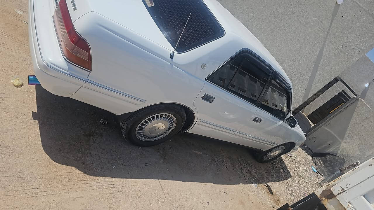 يسره بلاد مصبوقه جماليه فقط ضربه جاملق اليمنه المامي رقم نينوى مشروع وطني السنويه ٣٠ سياره بسمي ولباقي كفاله من كلشي العوان بصره الزبير السعر ١١٠ وبيهه مجال مراوس هم عادي رقم ***********
