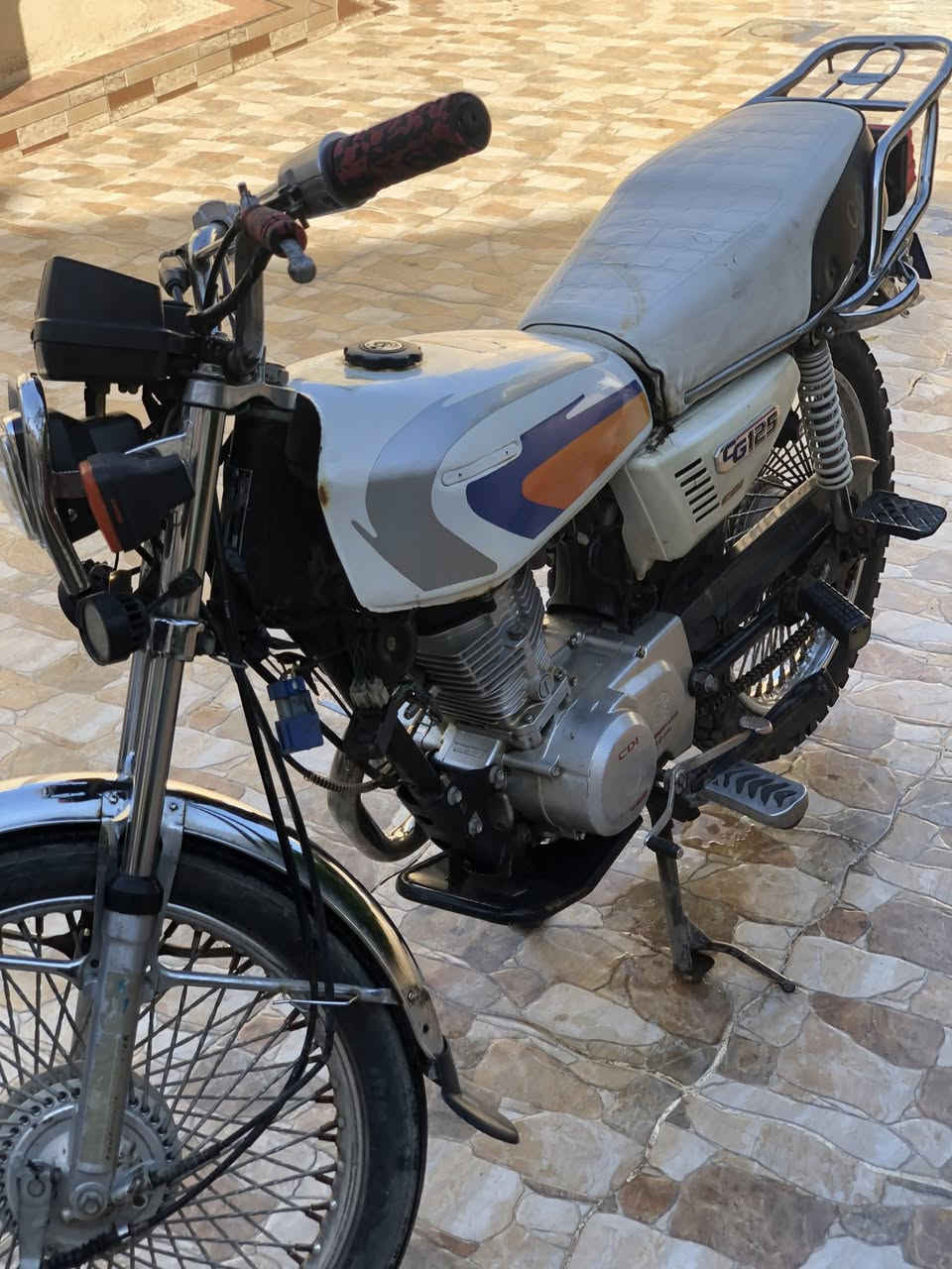 ماطور تايكر سخت ٢٠
ماطور كهربائياتو شغاله مكينه ما مفتوحه بي منفيس 
والباقي كدام العين 
ماكني حي القاهره 
واتساب فقط ***********
ما متواجد عل فيس
السعر 460
