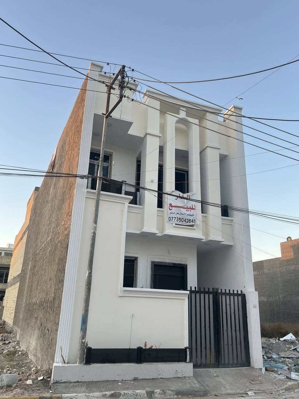 بيت للبيع ملك زراعي سند 25بسمي🏠
الدوره المهديه الرابعه 3فرع عليمين
البيت مساحة 94متر  ثاني بيت بلفرع🧱
يحتوي على 3غرف نوم و3حمامات🧱
وصاله عدد 2نظام كامرات دفن🎥
البيت شغله درجه اولى الله شاهد🧱
متوازي عبيعته عندي ظرف🧱
***********
