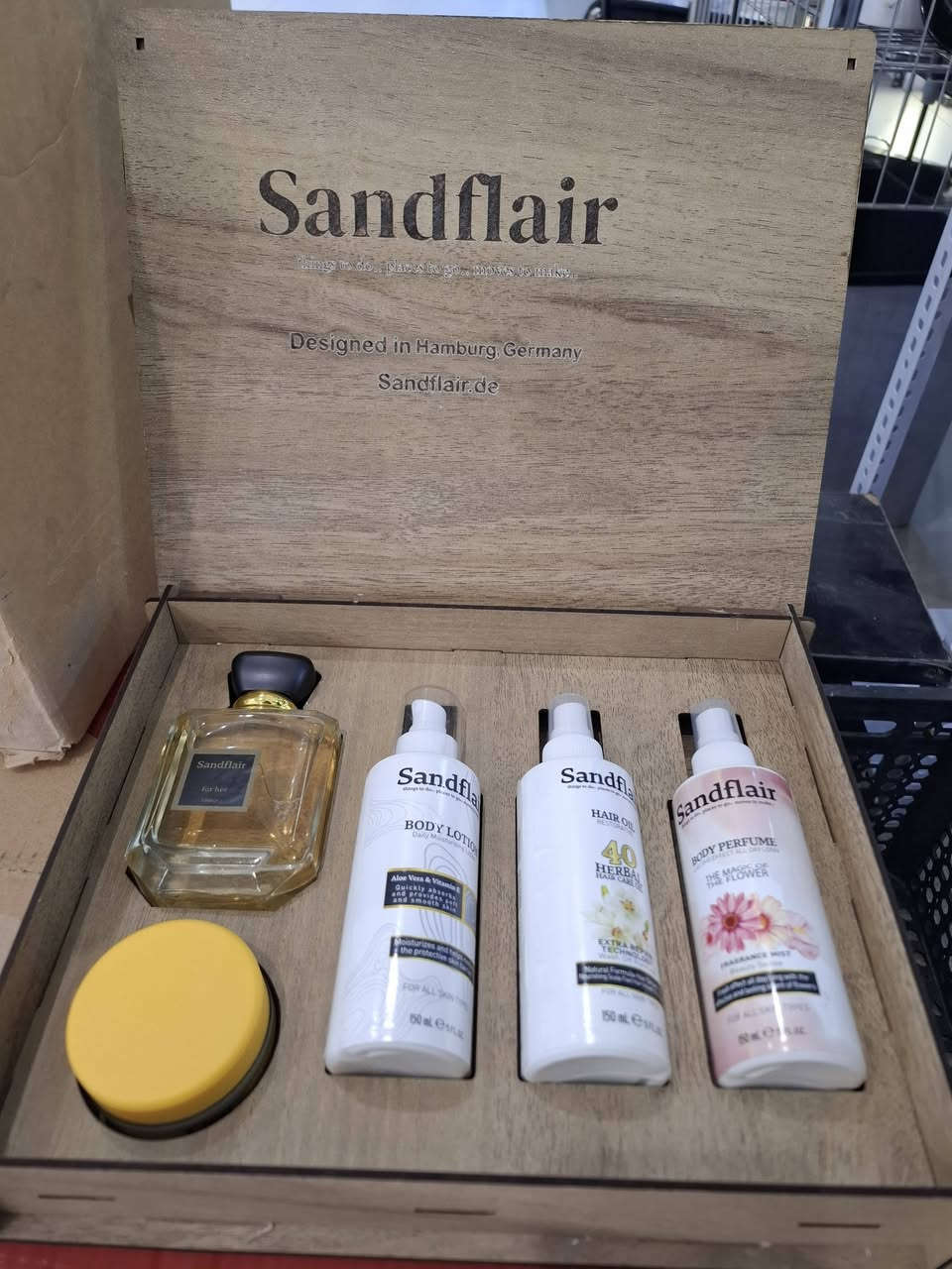 اكسوارات
جمله 
***********
