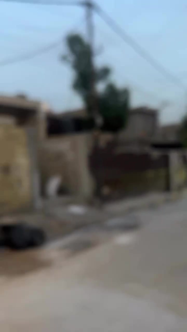 يالله بيت مساحه 100متر معسكر البلديات كامل الخدمات ما كهرباء تبليط بنا حديث كله طابوك يقع خلف اسواق ابو حيدر الساعدي 
سعر 83 وبي مجال هاتف ***********
