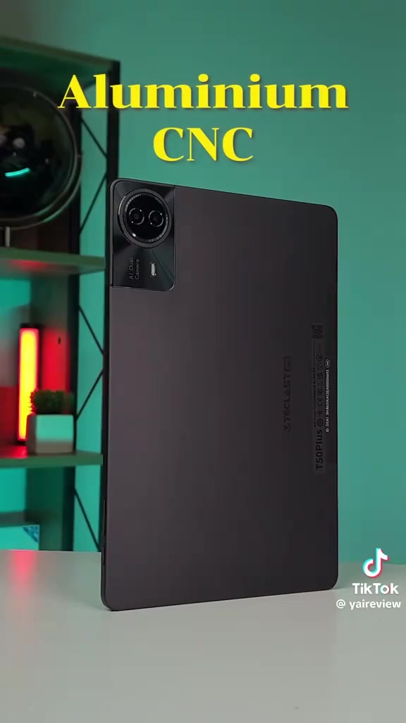 تاب اندرويد  Teclast T50HD 
المواصفات داخل الصور والفديو سعره 275وبي مجال يوجد توصيل لجميع أنحاء العراق


**إذا كنت صاحب هذا الإعلان وتريد حذفه لأي سبب، رجاءا أرسل رسالة إلى الدعم الفني**