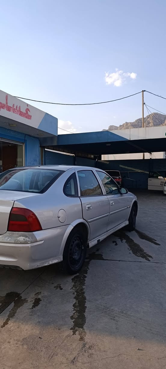 ئۆپڵ 2000سەنەوی ڕەقەم نوێ بێ بۆیاغ مەکینە گێڕ بەشەرت تەقەو ڕەقە بە شەرت کارەبای بەشەرت بێ بۆیاغ شوێن ڕانیە دەوروبەری ***********لە خزمەت دام تەلەفون بۆ ساعێبی بکەن بۆ زانیاری زیاتر 37مەعامەلە ئەدمین گیان وەری گرە زۆر سوپاس مەمنونم ئەدمین گیان
