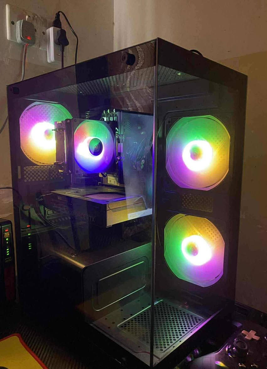 تجميعه للبيع 🗣️
سبب البيع لغرض التطوير ⚠️
مواصفات الكيس بالصور 
الملحقات :
ميز 
Ups / 1500W
شاشه Msi 100hz
كيبورد وماوس وماوس باد 
مكاني بالسماوة
للتواصل ***********
