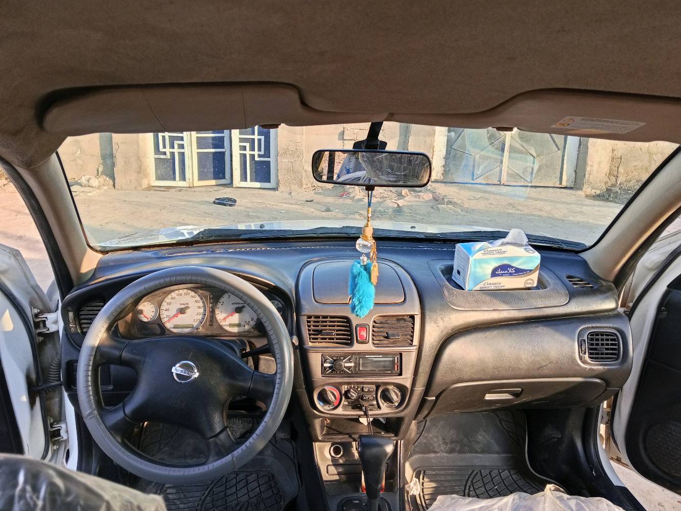 السلام عليكم نيسان سني ياباني موديل 2005
 محرك قبق اسود مكينه بيها تنقيص بدون بخار فقط تنقيص گير اوتماتيك رقم قادسيه مشروع وطني حداديه 80% البدي شوفت عينك بي طخات بسيطه السيارة احلى من الصور السعر 75 وبيها مجال قليل للاستفسار ***********