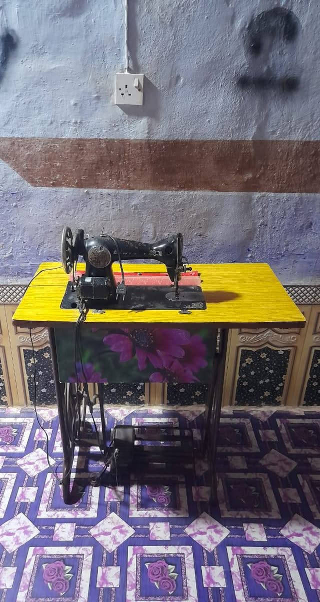 مكينة خياطة شرط الشغل والفحص نوع أم الأسد صنع ياباني تريده تصل واتساب ***********
