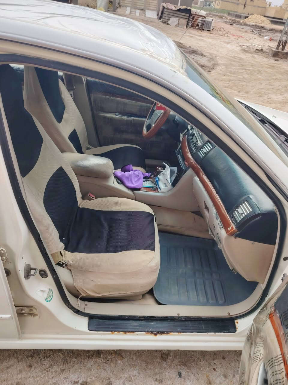 سلام عليكم سياره مارك كراند موديل  2001رقم بغداد مشروع وطني سنوية غير منتهيه سكن ناصريه مكفوله من الگص ونقل جثه رقم موبايل ***********
مكلف بالنشر غير موجود عالفيس
