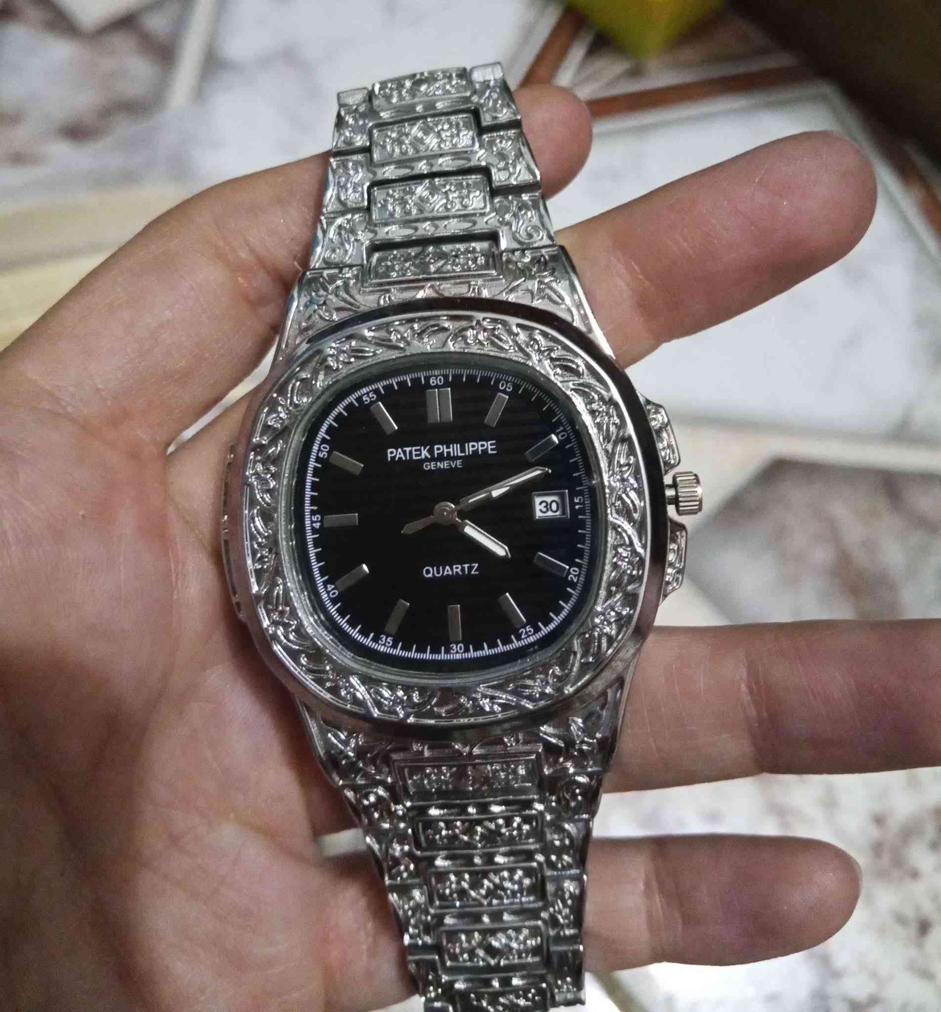 ‎ساعة رجالية وترهم نسائي  باتيك فيليب
 والتفاصيل موضحه في الصور‎ بغداد, العراق


**إذا كنت صاحب هذا الإعلان وتريد حذفه لأي سبب، رجاءا أرسل رسالة إلى الدعم الفني**