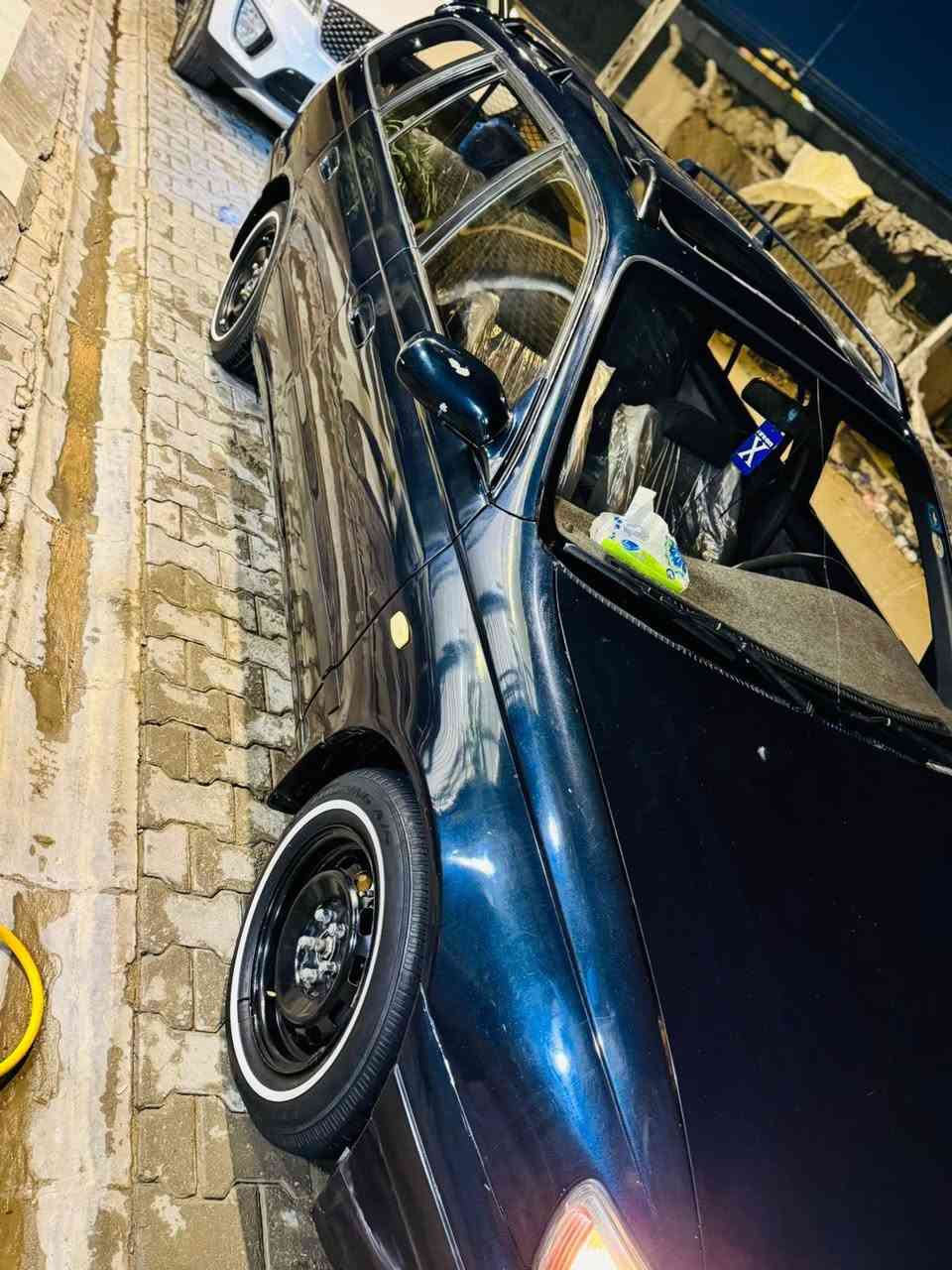 سلام عليكم للبيع سياره كارينه موديل 1994 سياره جاهزه من كلشي وستوني امسوي الحداديه مالته المقدم الكدام والوره كامل سياره ما ناقصه اي شي وبسمي محرك 1800 مكاني نجف حي ميسان سعره 70 وبيه مجال ***********
