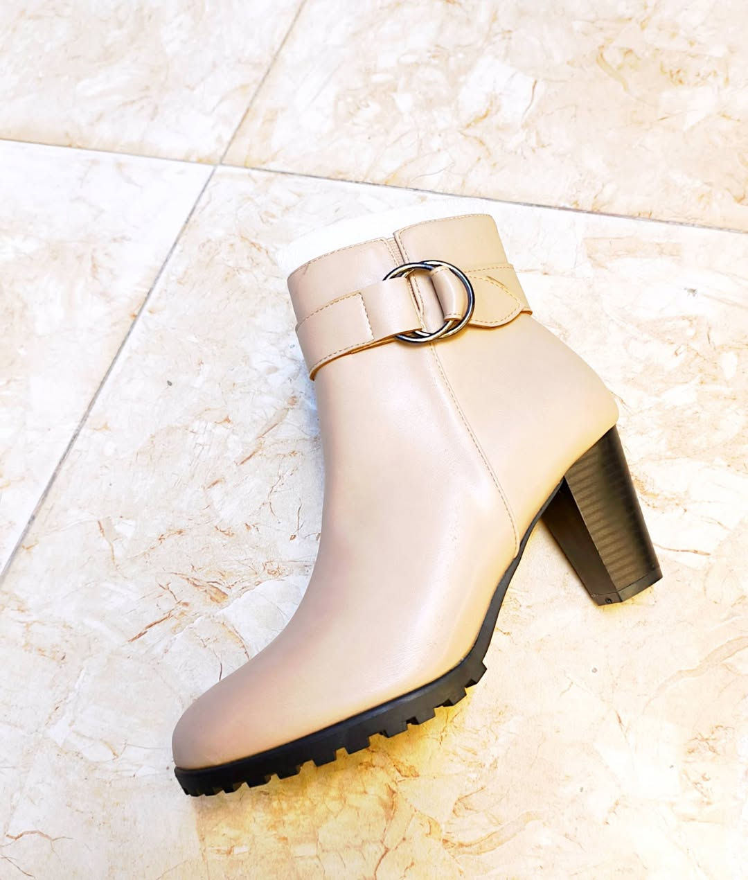 تخفيضات  تخفيضات  تخفيضات

ب10 الاف فقط اكرر ب10 الاف فقط

للحجز ادخل الصفحة خاصة يوجد خدمة توصيل


**إذا كنت صاحب هذا الإعلان وتريد حذفه لأي سبب، رجاءا أرسل رسالة إلى الدعم الفني**