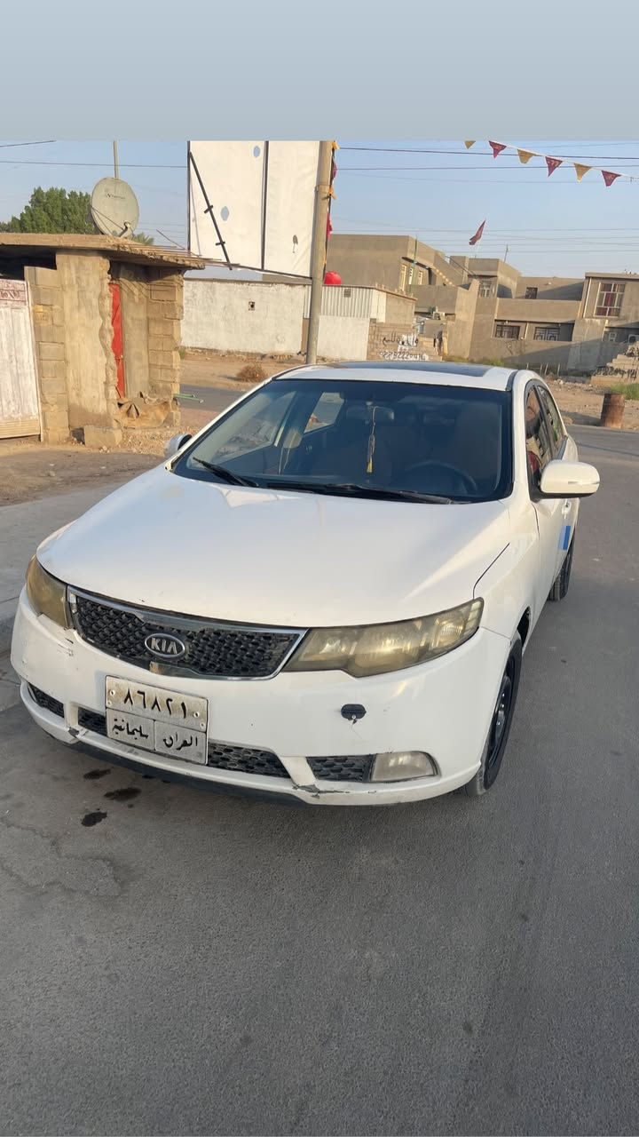 سيراتو ٢٠١١ بيه مكانات صبغ ابيع عام معروضه ٨٠ وبيه مجال اتصال ***********
