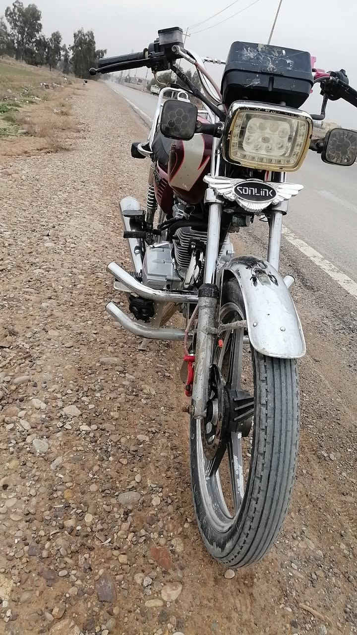 السلام عليكم دراجه سيفان موديل 19 اورق كاملة تيرات جدد مكينه خير من الله كهربائيت كلها شغاله لا تبخير لا تنقيص اتصال على هذا الرقم***********
