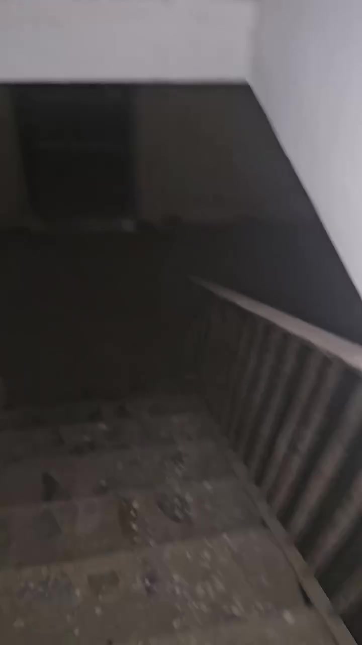 محل بانقتين للايجار كبير معرض على الشارع العام . شارع بغداد مقابل محل ازبري .
حي الصحع بعد بانزينخانه المازن مساحه 180متر . وبي سرداب طابقين مساحه للطابق الاول 100 متر والثاني 200 متر 

للتواصل وتساب وتصال   ***********
