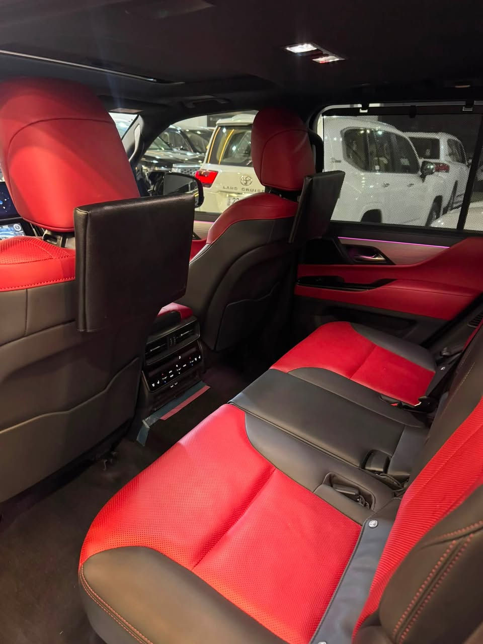 LX700H      2025     F  SPORT    SAS     F1

لئکزس   700    هایبيرد

2025       آسود

 

 داخل        أحمر

………………………………………………………………………………

ماشیة

12             الالف 

حقیقی    شرط

مال    استغدام   شخصیة

کفالة      عامة 

کل      شرت

………………………………………………………………………………

مغلف       PPF

………………………………………………………………………………

جام          مضلل

………………………………………………………………………………

مواصفات

F   SPORT

F1

25     سەماعە

ابواب     شفط

رادار    امامي

 
رادار   خت   شارع

داتاشو

5  راکب

تشغیل  عن   بعد

ویل  23    دلوب

………………………………………………………………………………

وارد        عیراق

ضمان   4   سنة 

شرکة     ساز
 

………………………………………………………………………………

مکان              اربيل 

 

معرض          جوهر

………………………………………………………………………………

الرقم      دهوك

 
  بأسمي     نفص     الیوم      الحول      بأسمك

………………………………………………………………………………

***********

(      واتس      اب      بي       )
