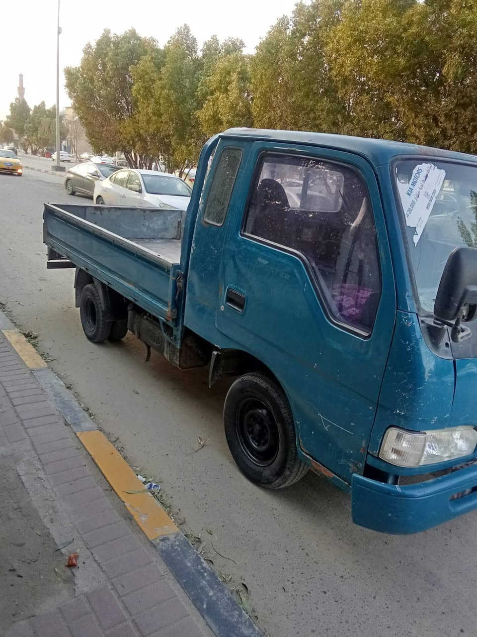 السلام عليكم كيه فونتيره للبيع مكفوله من مكينه من كير من شاصي من اكسل السياره بسمي سعره 54 وبيه مجال رقم صاحب السياره ***********
