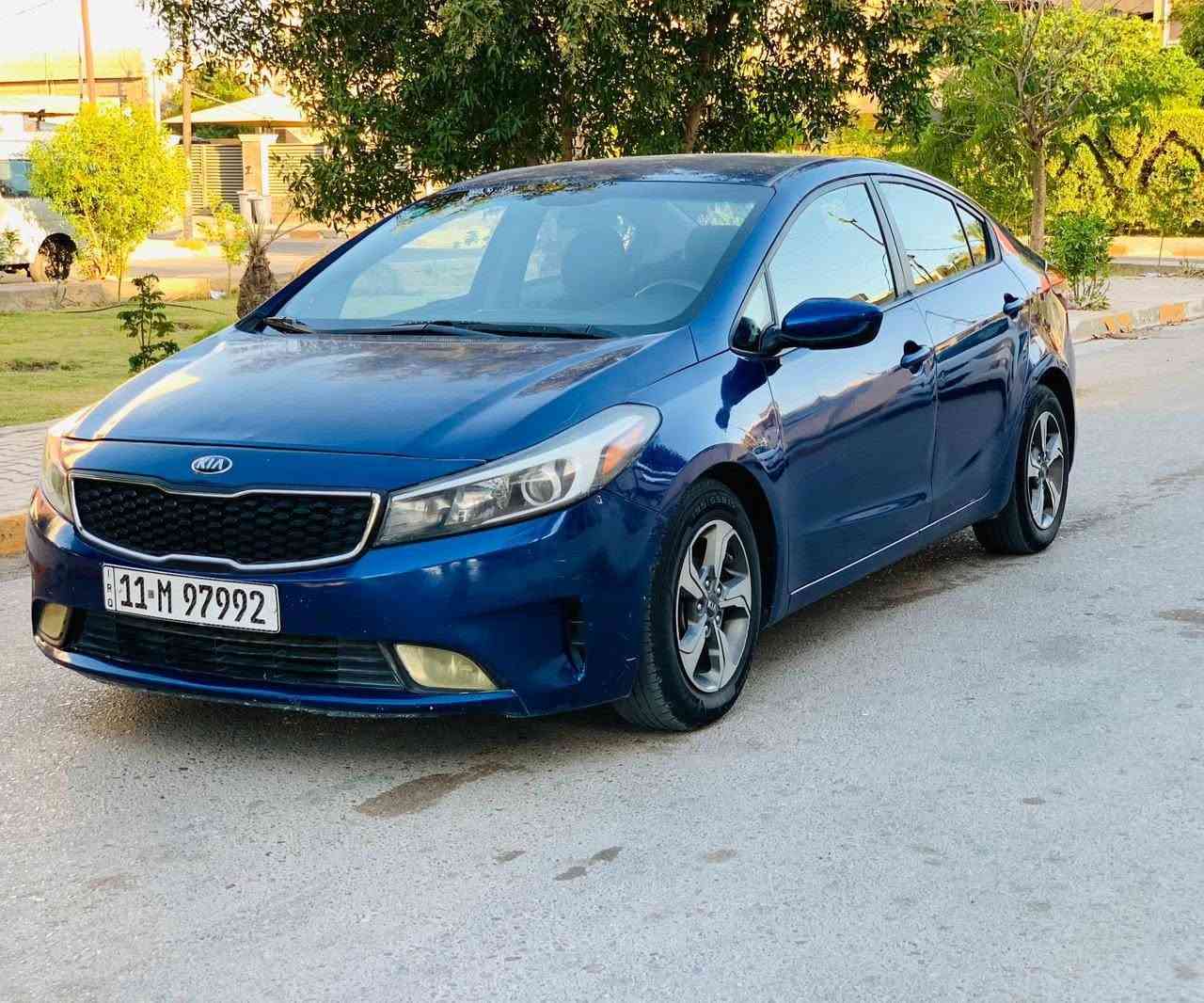 السلام عليكم
للبيع كيا فورتي 2018 
رقم بغداد بسمي 
مواصفات عاديه 
شاشه + كامره 
فول تحكم ستيرن
لاين زينون 
محرك ٢٠٠٠ دوش 
كير AT
حادث جانبي بابين و جاملغ بدون اي دواخل ايرباك برده فقط 
السعر ١٠٣ وبيه مجال 
لاستفسار ***********
