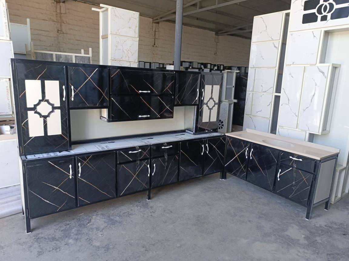 ***********
ثلاث قطع كاونتر وملحق ثلاث أمتار وسنك مرمر متر ونص سعر 445
