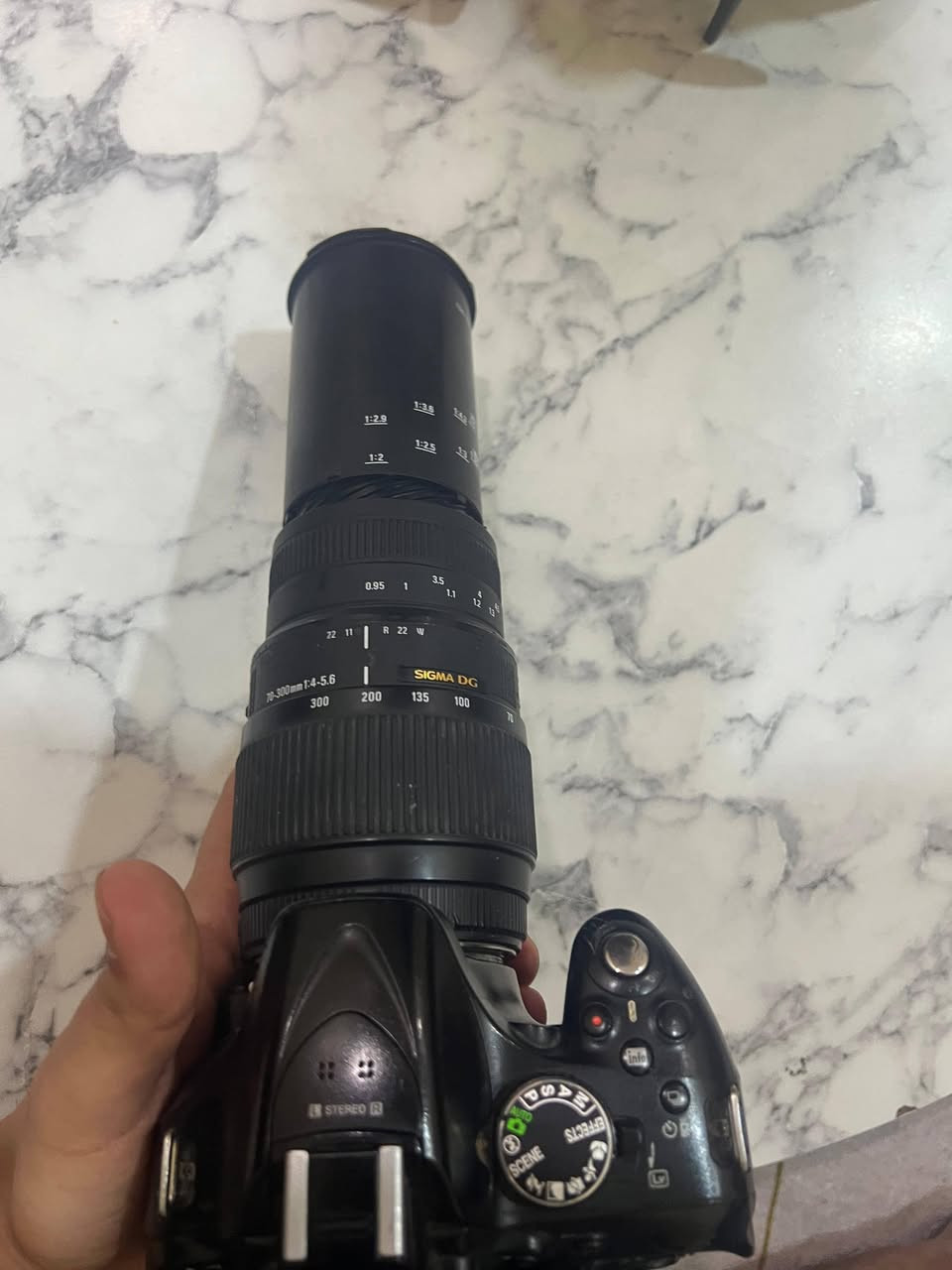 سلام عليكم نيكونD5200 للبيع
عنواني بصره
توصيل اكو
بس تحويل عربون رصيد5اسيا
اما اذا بل بصره توصيل بدون عربون
كامره نضيفه حيل
90بل ميه اكثر
 جنطه
+شاحنه+بطاريه
 2عدستين تجي وياها رياضي + عدسه الاصليه ملم
 والعدسات ابيع مفرد عادي
***********
تواصل وياي وبخدمتك
سعر رخيص جدا جوه سوك♥️
