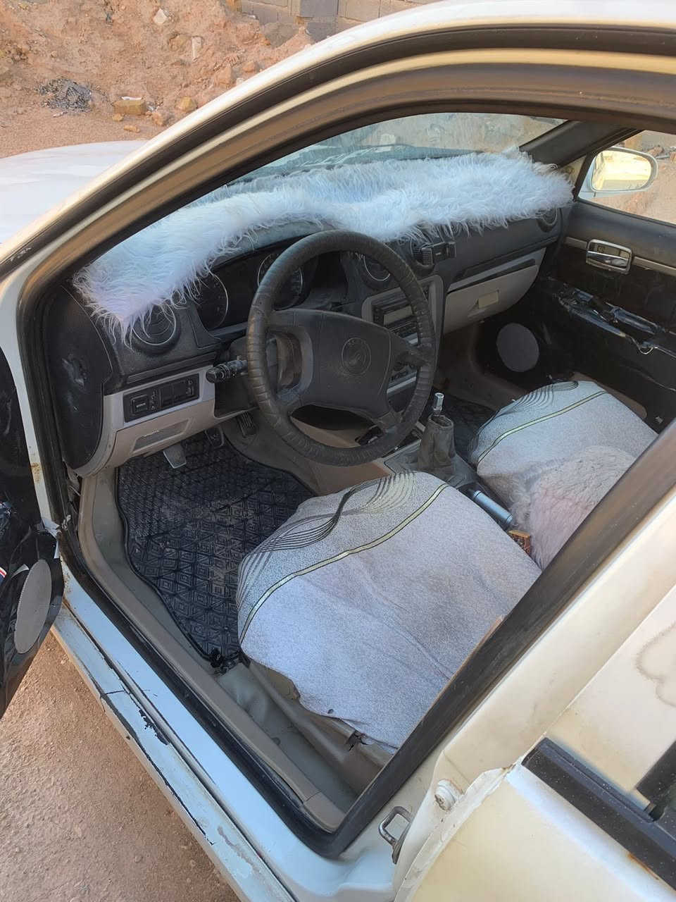 السلام عليكم 
سي كي للبيع 
محرك كورلة جديد
گير جديد
حدادية حلوه 
موديل 2013 
شرط التحويل
السعر 25 وبيها مجال
مكان السيارة نجف 
الرقم 0785453003


**إذا كنت صاحب هذا الإعلان وتريد حذفه لأي سبب، رجاءا أرسل رسالة إلى الدعم الفني**