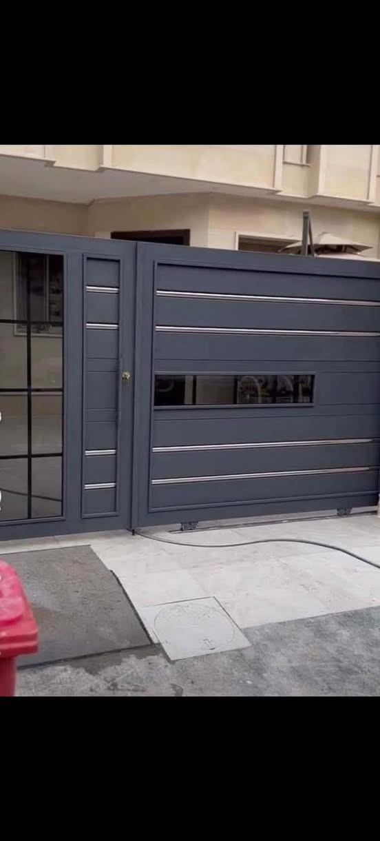 ريح بالك واخلص ضمان 10 سنوات
واجهات ألمنيوم بتصاميم عصرية ، منفذة بأعلى معايير الدقة والمتانة.

تنفيذ قبب السكاي لايت بإطلالات بانورامية تُدخل الضوء الطبيعي بروح معمارية فاخرة، مع عزل مثالي وتحمل طويل الأمد.

نوفر أبواب ألمنيوم تجمع بين القوة والجمال، وشبابيك ألمنيوم سلايت ومفصلي مصممة بعناية لتمنحك الراحة، العزل، والانسيابية في الاستخدام.

ابواب داخلية كوالتي عالي مع ملمس ناعم مقاوم الرطوبة ومقاومة للحرارة ومقاومة للماء ، عازلة للصوت والضوضاء الخارجية.

 محجرات زجاجية، ومحجرات الألمنيوم تضيف جمال للمنازل وحماية للأطفال. 

كما ننفذ جام خانة (غرف زجاجية) بتصاميم فاخرة تضيف مساحة أنيقة ومضيئة، مثالية للمنازل والفلل والاستراحات.

حمامات زجاجية عصرية. منفذة بزجاج مقسّى عالي الجودة وإكسسوارات راقية مقاومة للرطوبة تدوم لسنوات.

نستخدم أفضل خامات الالمنيوم ، وأحدث التقنيات، مع تشطيبات راقية تضيف جمالية للمكان.

اختيارك لنا هو اختيار للجودة، الأناقة، والالتزام… التفاصيل الصغيرة هي ما يصنع الفرق الكبير.

موقعنا الانبار الفلوجة الحي الصناعي

***********
