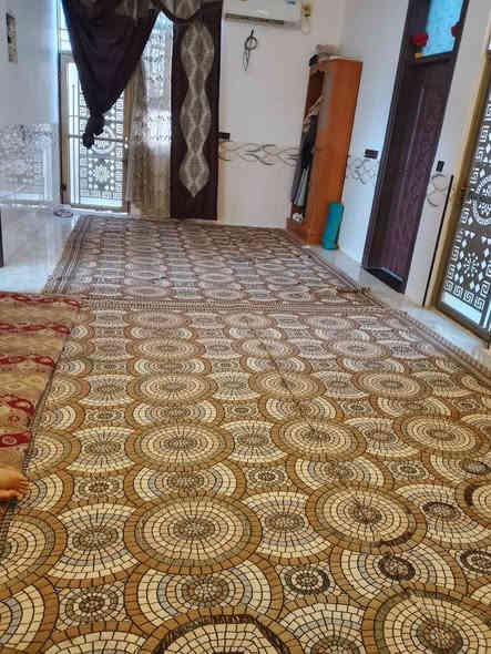 دار للبيع بيع مستعجل
مساحه الدار200متر
يحتوي ع غرفتين وكل غرفه سويت  وصاله9متر
ومطبخ5×6
استقبال خارجي8×4ونص وحديقه 6متر وصحيات3
واجهيه،11متر البيت كامل مكمل عوزه بس ستاره
طابو زراعي،سند25 تتكاتب وي ابو الملك مباشر 
سعره75 وبي مجال
ويرهم مقدمه50 والباقي دفعه ثانيه 
عرض الشارع10متر 
العنوان كربلاء جامعه العميد عامود1211 شيخ بني حسن
راح تحصلوني واتساب 
***********
