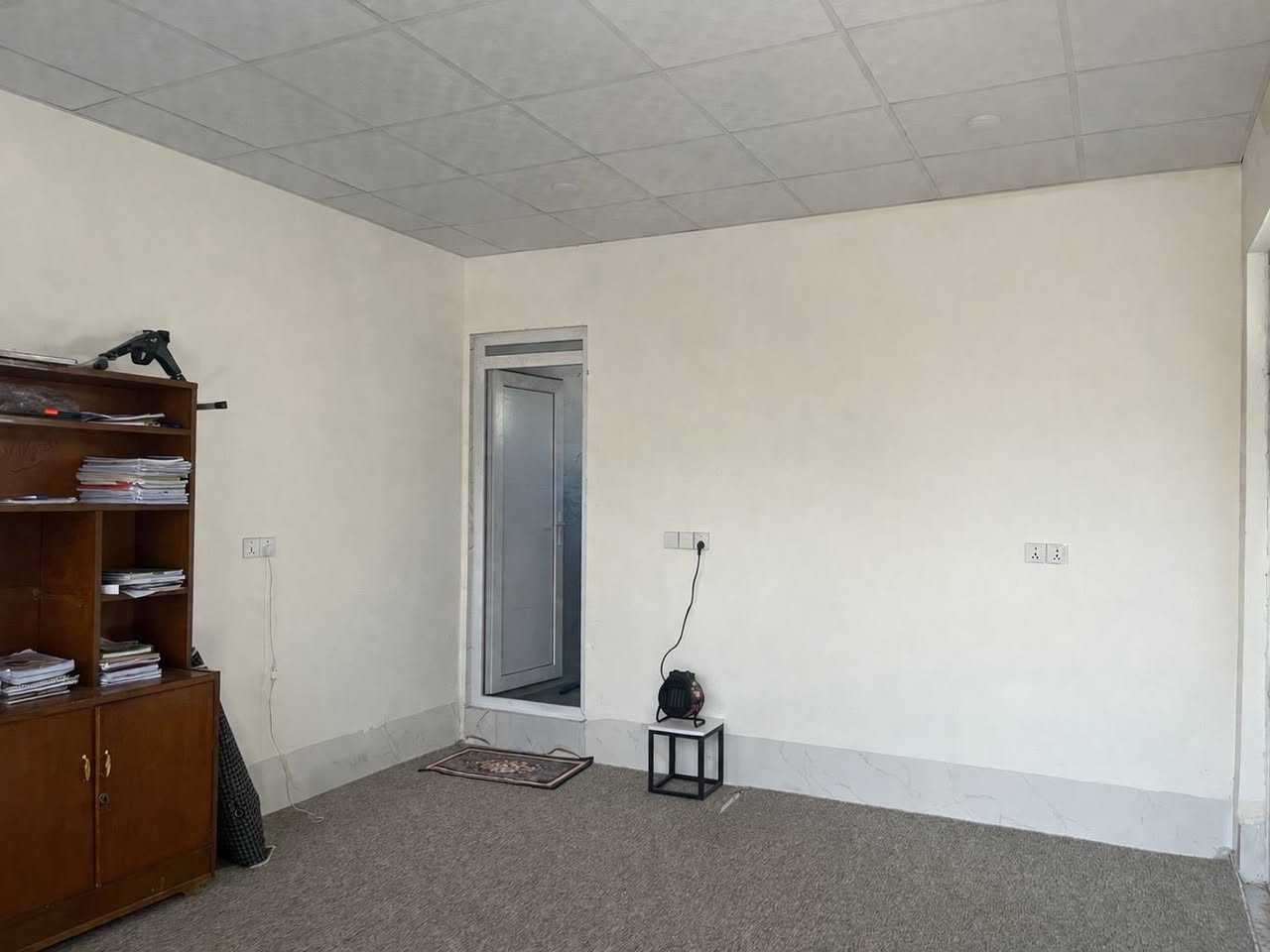 📍الموقع داره كنارة بيت  فرع مخبز ام مصطفى

🏠 بيت بيع {كيعان حجي حازم}  زراعي ١٠٥ متر طابقين.

🔴طابقه الاول متكون. مطبخ ٢ حار وبارد . غرفه نوم . استقبال. مجمع صحيات  خارجي وداخلي

🔴طابق الثاني. متكون من غرفه نوم عدد٢ مع مجمع صحيات نضام دكت في كل الغرف

💸السعر 65 و بيها مجال 

📞***********
