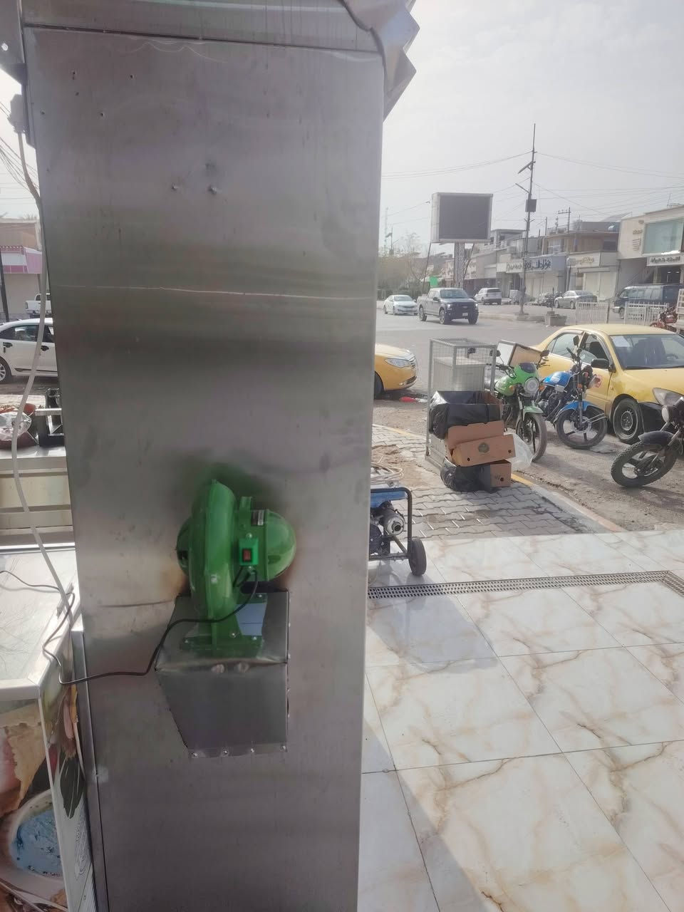 منقله سل ستيل +ميز سل ستيل+عجانه  +فرن بيزه + البيع تصل رقم ***********
