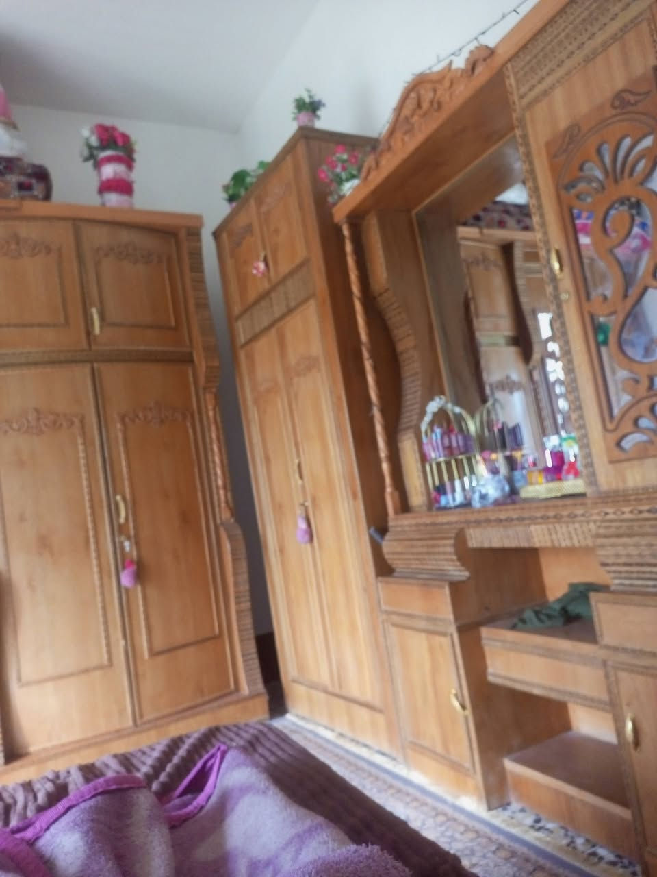 من رخصه صاحب الكروب غرفه للبيع استعمال قليل السعر 900بيه مجال قليل مستعجل عل بيع  متواجد بل فيس كذالك يوجد وتساب

***********
