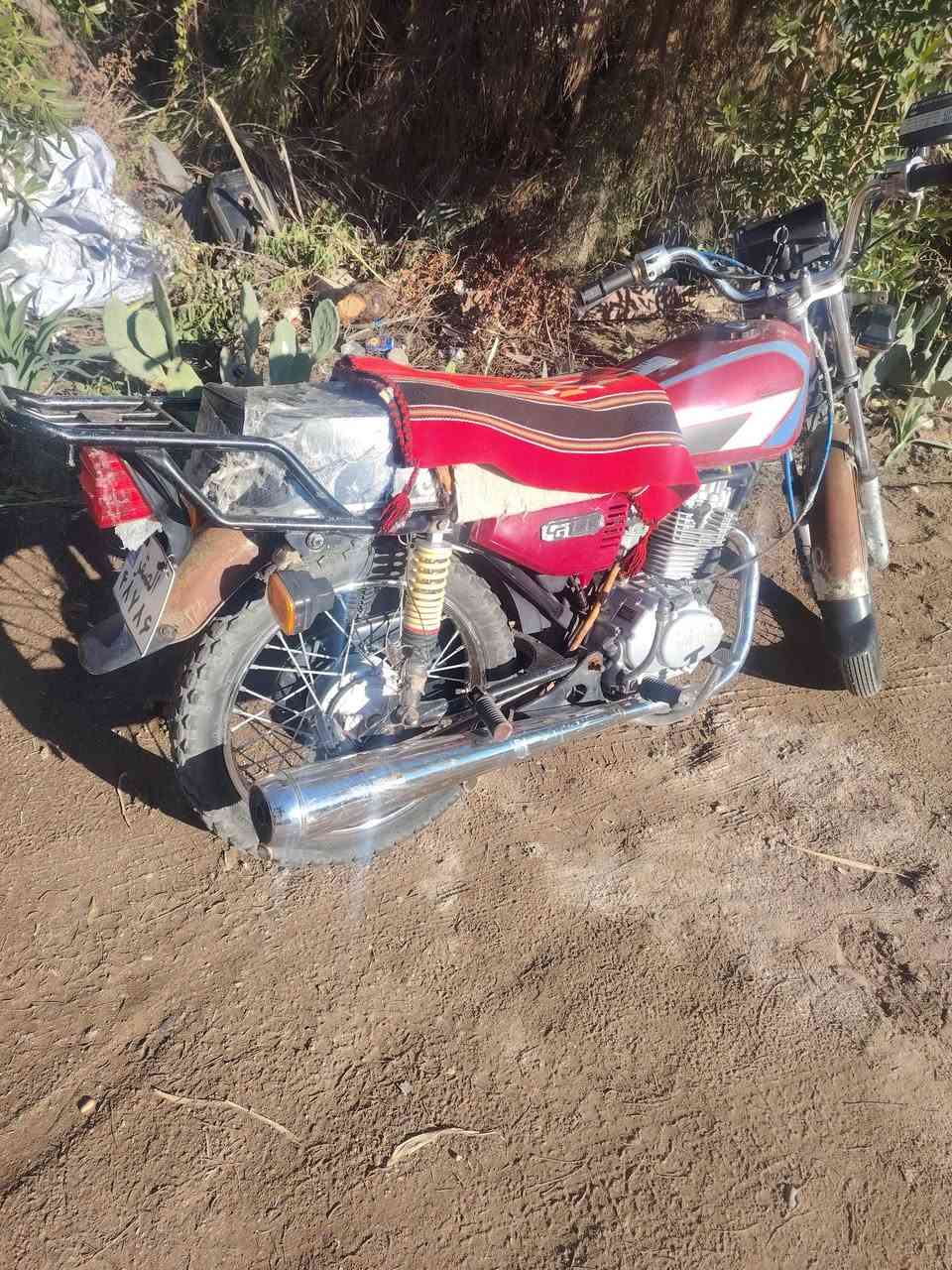 السلام عليكم دراجه ارشه اوراق شاصي2016 محرك 2020 الدراجه خير من الله مابيها اي نقص ب 375 وبيها مجال الشراي يشلع عيوني مكاني بابل سدة الهنديه منطقة الناصريه  ،، ***********
