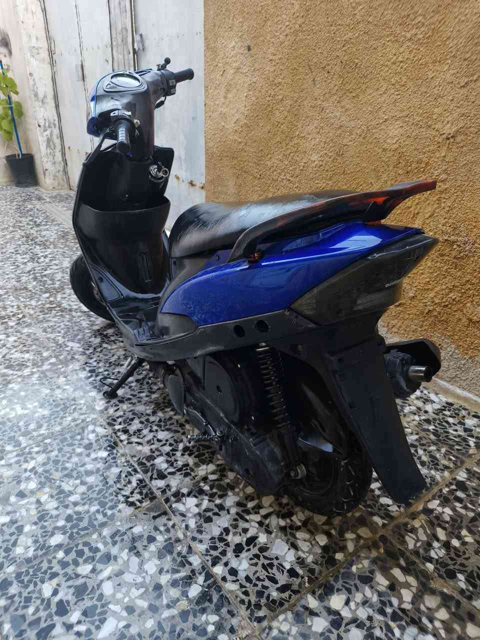 للبيع شغاله هندر سلف يرادله بس شخاطه  وبيها دخانه بيضه سعر ٣٥٠ مكاني بغداد العبيدي


**إذا كنت صاحب هذا الإعلان وتريد حذفه لأي سبب، رجاءا أرسل رسالة إلى الدعم الفني**