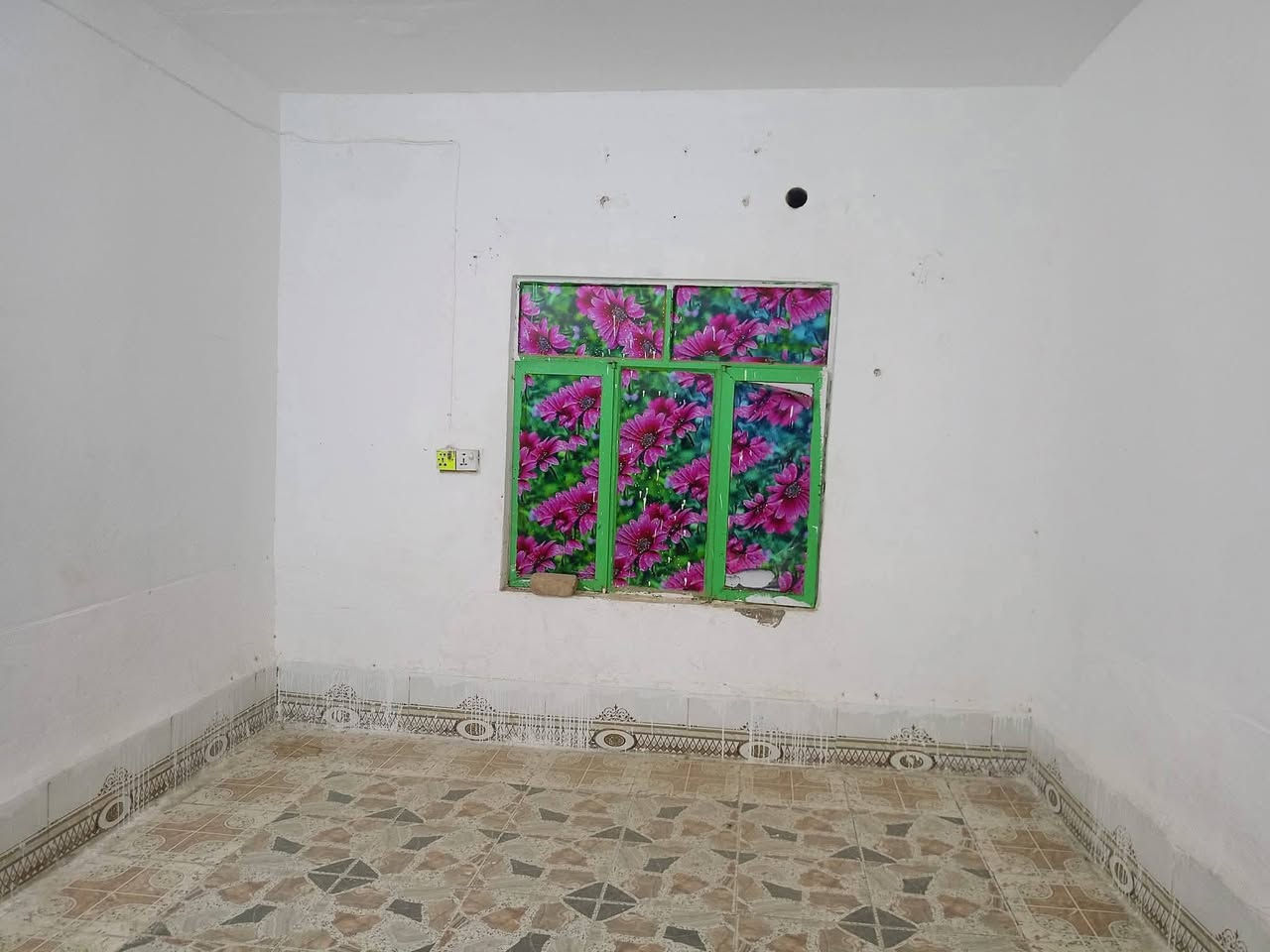 الدار البيع
المساحه 206 متر

يحتوي علئ 3 غرف نوم وصاله ومطبخ واستقبال

العنوان الصدر الثالث  شارع 60

شارع مقابيل حسينه ام البنين نهايته  ثاني فرع

خدمات كامله تبليط 

الاتصال علي الرقم

***********
