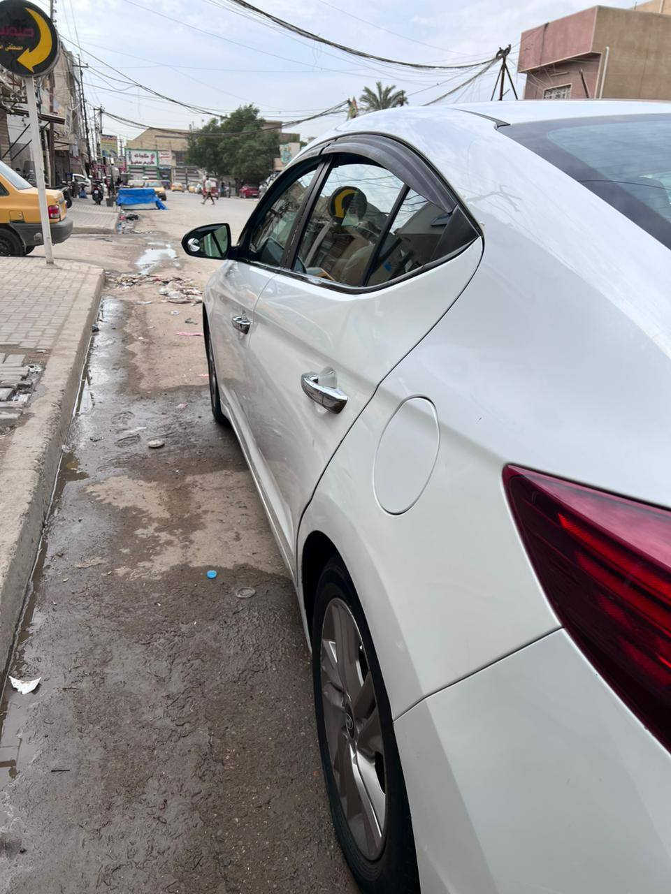 السلام عليكم النترا للبيع موديل
2019 وارد أمريكي السياره بصمه حلوه ونظيف محرك 2000دوش كير at حادثة بس بابتين 

*********** 

السعر 138 مكان بغداد
