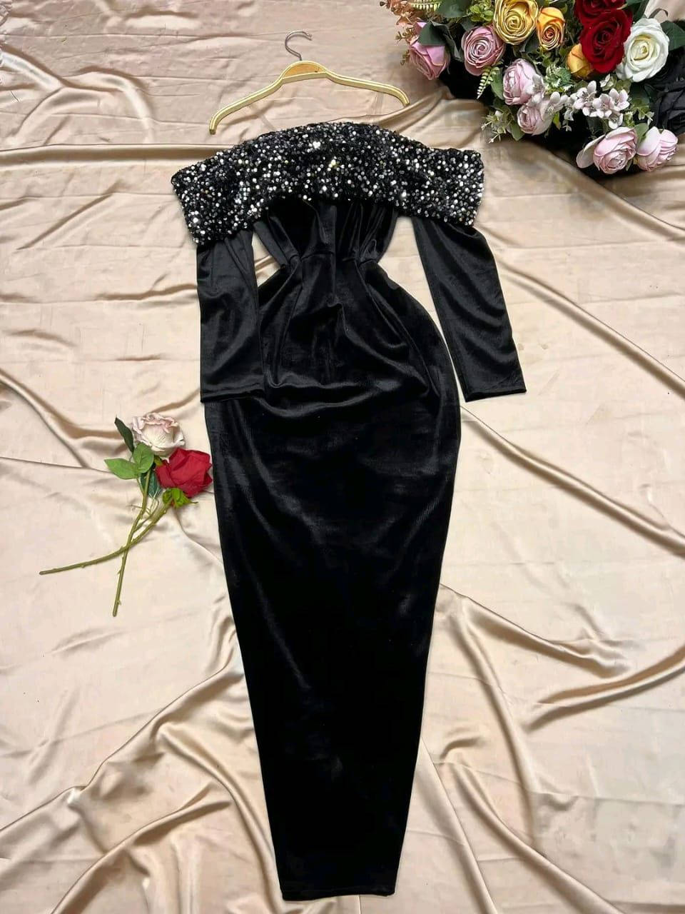 🔥*جديد وحصررري من انتاجنا المميز* 🔥

فستان البرنسيسااات 😍

فستان موديل كم كت 
قماش مخمل اجنبي و صدر بريق 
لون: الاسود/ازرق شامي/ أحمر
قياسات: 1/2
بلبس من: 38 لل 48

السعرررررررر


**إذا كنت صاحب هذا الإعلان وتريد حذفه لأي سبب، رجاءا أرسل رسالة إلى الدعم الفني**