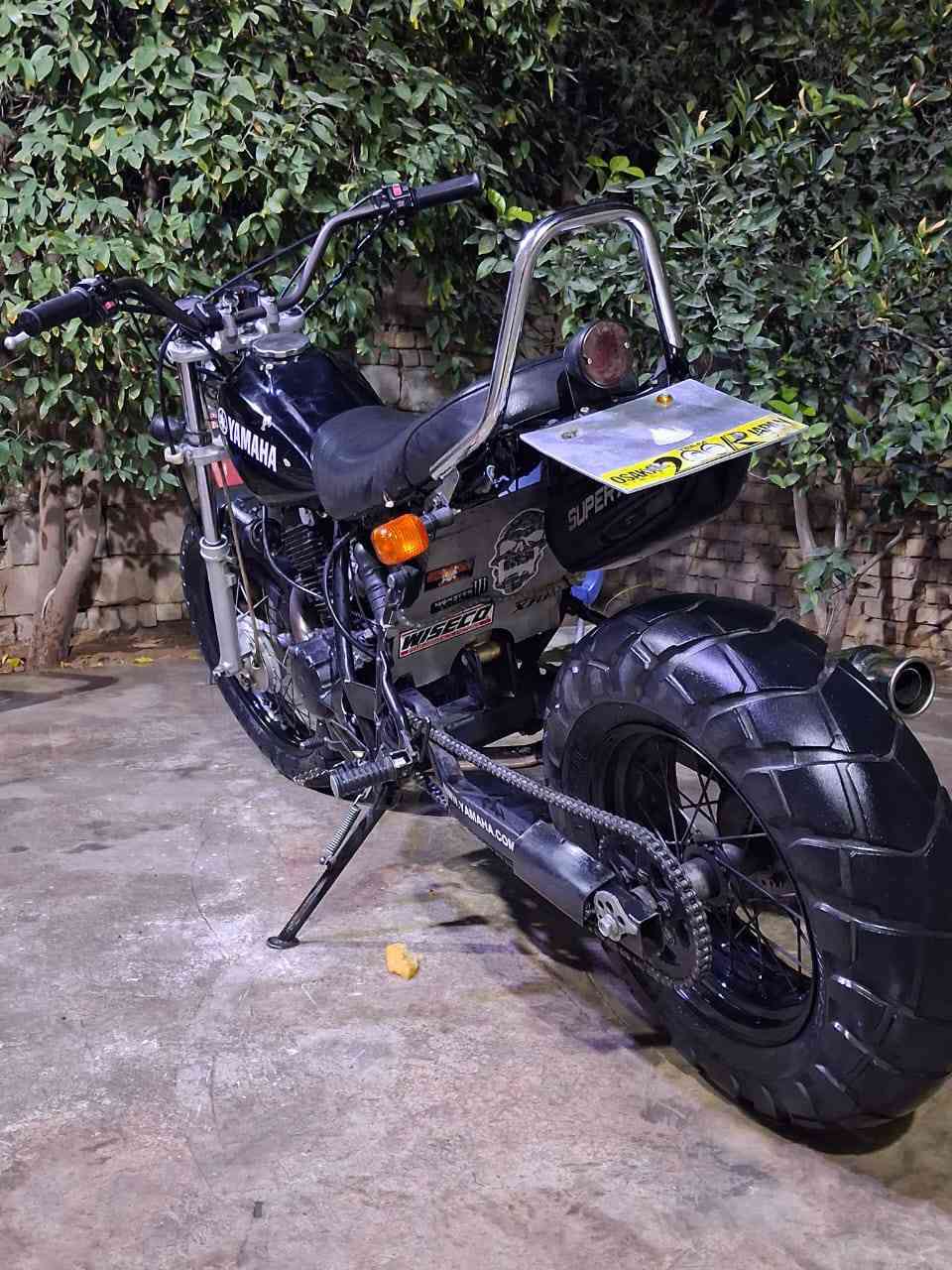 السلام عليكم دراجة ياماها قفاز للبيع مابيها نقص برغي كاملة للاستفسار الرقم *********** مكاني ديالى بعقوبة
