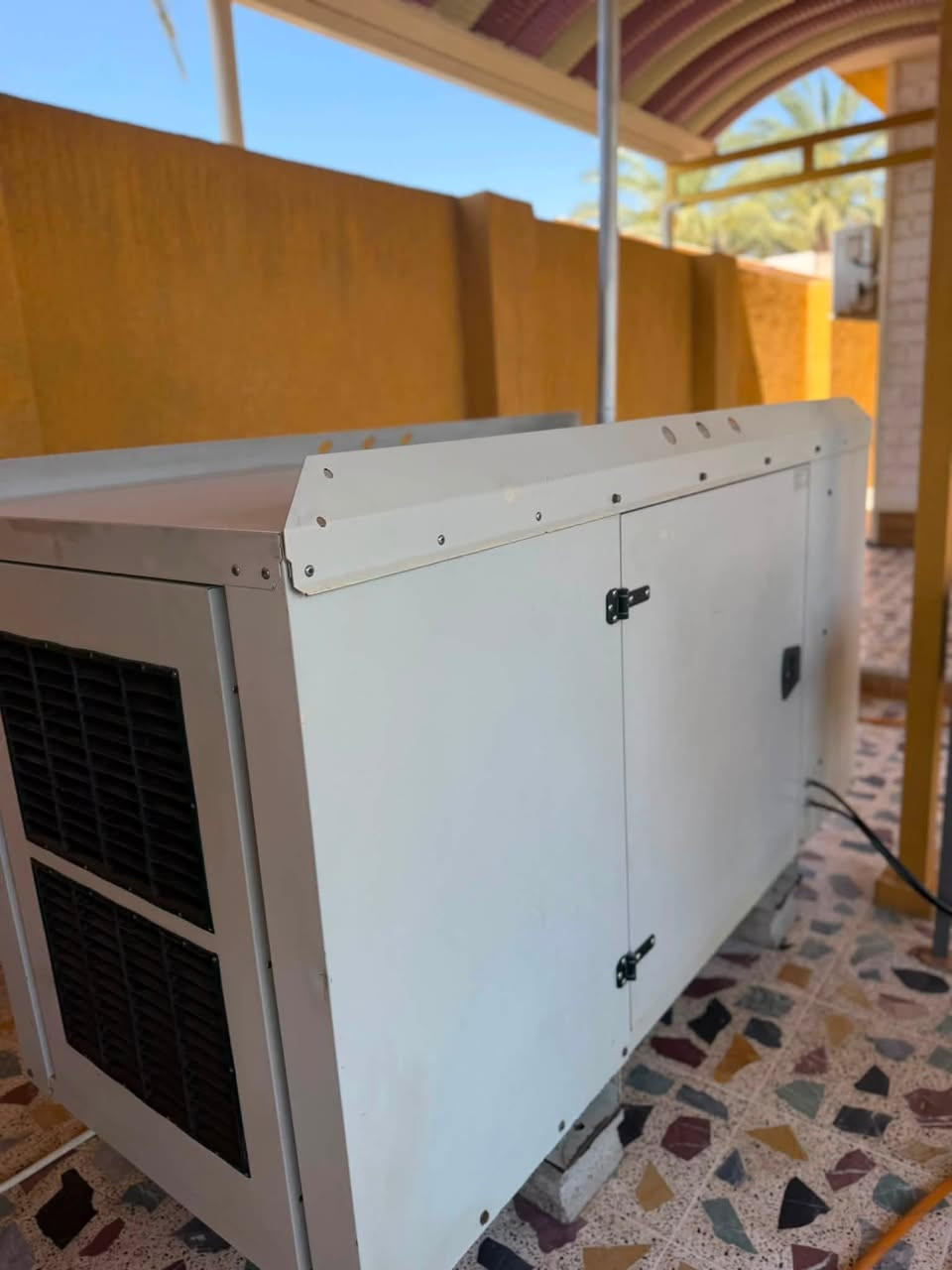مولد ايطالي
24kv
جاهز لعمل مستخدم شي قليل 

مولد بانزين
استرا هم مستخدم شي قليل 

الاستفسار 

‭***********‬
***********
