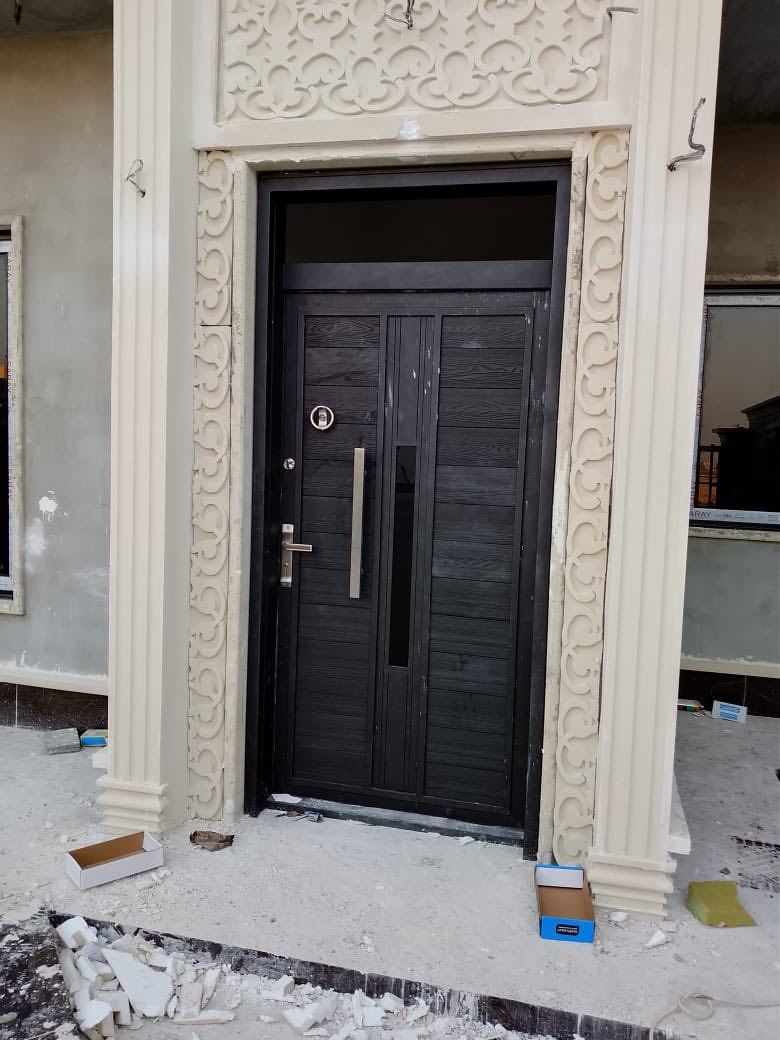 حداد اشتغل باانسب الاسعار ابواب شبابيك محجرات  سقايف كي سبان سنديويج بنل احدث الديكورات وحسب الطلب تكريت القادسيه شارع البلاج بادار ابو ابراهيم  *********** زين ***********
