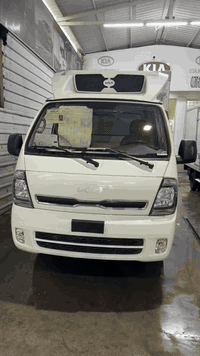 معرض شمس معارض الحبيبة
كيا بنجو براد
فحل / 4000
دبل كمبريسر
نضام كهرباء + ميكانيك
شاشة وتحكم ستيرن 
دبل ايرباك
نضام تزحلق 
السيارة كفاله عامة
العنوان بغداد معارض الحبيبية 
مقابل ملعب المدينه الدولي
موبايل : ***********
