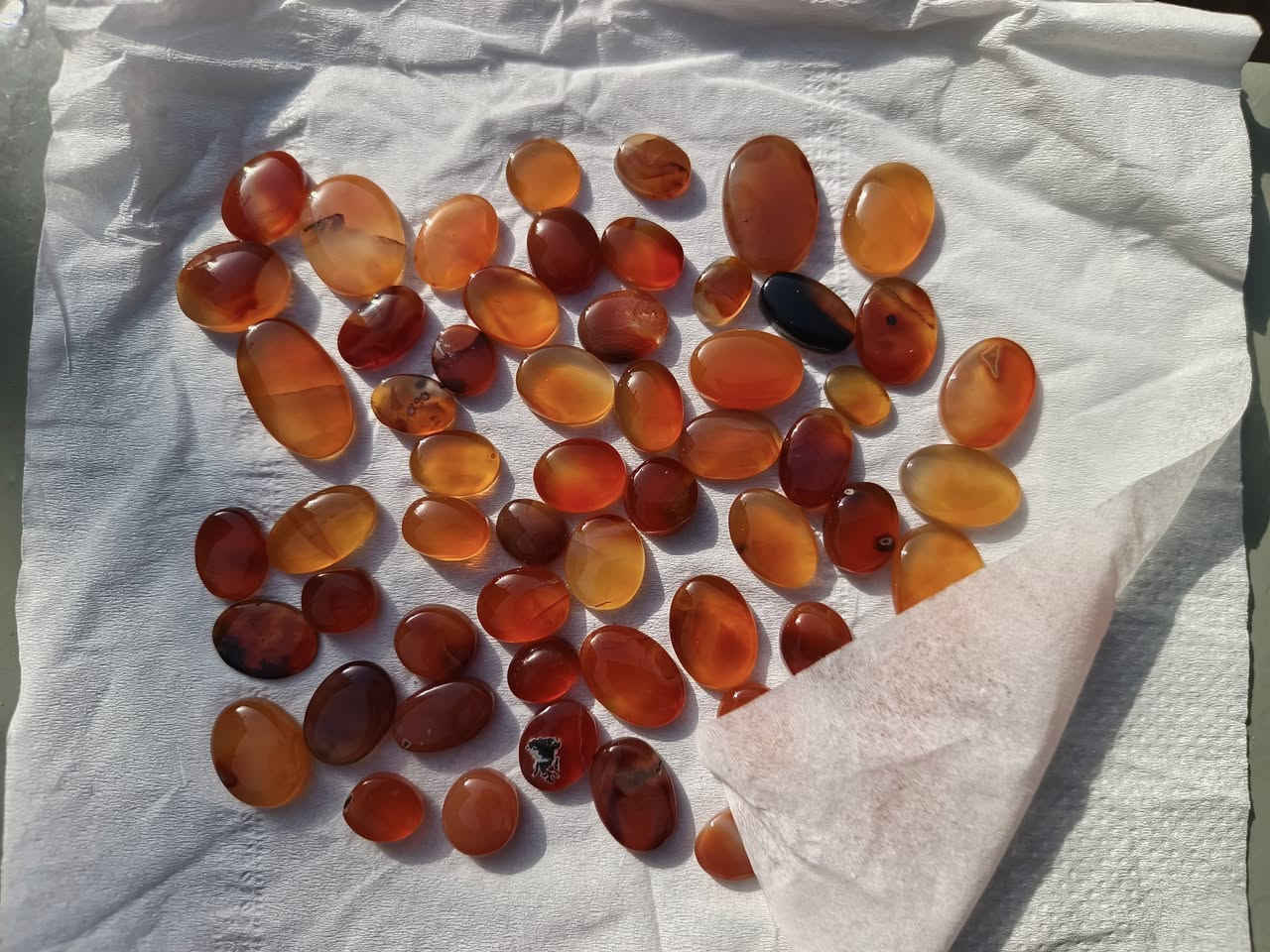58 حجر عقيق يماني احمر نواعم خنصر بـ25 الف فقط فقط للتواصل واتساب (***********)
