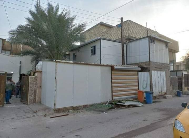 ‏🏗️ معمل النهرين لصناعة الكرفانات والديكورات
‏حلول متكاملة للكرفانات، البيوت الجاهزة، والمحلات بأعلى جودة ومعايير احترافية
‏
‏نقدّم خدمات تصميم وتجهيز وتنفيذ:
‏• الكرفانات السكنية والإدارية
‏• البيوت الجاهزة (طابق واحد أو طابقين)
‏• الغرف، المخازن، والمحلات التجارية
‏• تنفيذ كامل بنظام تسليم مفتاح (Finishing كامل مع مردات مياه)
‏
‏---
‏
‏💰 الأسعار حسب نوع السندويج بنل:
‏
‏🔹 27,000 دينار / متر²
‏يشمل: أبواب، شبابيك، كهرباء كاملة
‏نوع السندويج بنل: ليون بنل مع ضمان
‏
‏🔹 30,000 دينار / متر²
‏يشمل: أبواب، شبابيك، كهرباء كاملة
‏نوع السندويج بنل: ميلانو بنل أو أريهان بنل مع ضمان
‏
‏🔹 سندويج بنل مقاوم للحريق 🔥
‏مع كتاب منشأ رسمي
‏الأسعار تبدأ من:
‏35,000 – 40,000 – 50,000 – 55,000 دينار / متر²
‏يشمل: أبواب، شبابيك، كهرباء كاملة
‏
‏---
‏
‏🛠️ مواصفات ومزايا إضافية:
‏
‏• استخدام حديد تركي عالي الجودة
‏• أبواب وشبابيك تركية أصلية VBC
‏• إمكانية التفصيل حسب الطلب (أبواب، شبابيك، كهربائيات)
‏• تغليف بلاستك + سقف ثانوي: 10,000 دينار / متر²
‏• تنفيذ القمريات بجميع أنواعها، بما فيها قمريات السيسبان
‏
‏---
‏
‏✅ نضمن لكم:
‏• جودة تصنيع عالية
‏• مواد أصلية مع ضمان
‏• تنفيذ دقيق ومظهر احترافي
‏• التزام كامل بالمواصفات والوقت
‏
‏📞 للاستفسار أو الطلب:
‏***********
‏متوفر اتصال وواتساب
