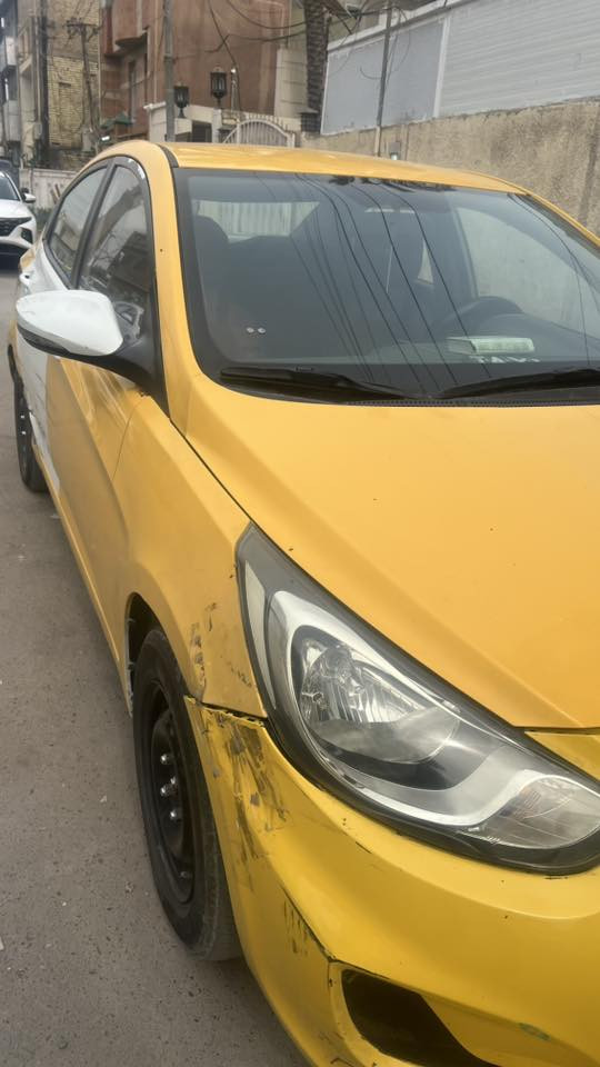 سلام عليكم تم اعادة نشر البيع بسبب ضرف ..بيع مستعجل سياره مناقصه شي اكسنت 2015 محرك 1400 بسمي تحويل ثاني يوم بيها باب مبدل وبيها معجون يم قبق بنزين 
صدر جديد تخم تاير يوكوهاما ياباني جديد 
محرك ممتاز كير بي عته خفيفه متاثر صار سنين امشي بي شاشه تحكم ستيرن جام اوتو 
سياره فولها ب5000 دك بيها من صبح لليل 
سعر 10 مليون 
بغداد طالبيه *********** ابو سيف
