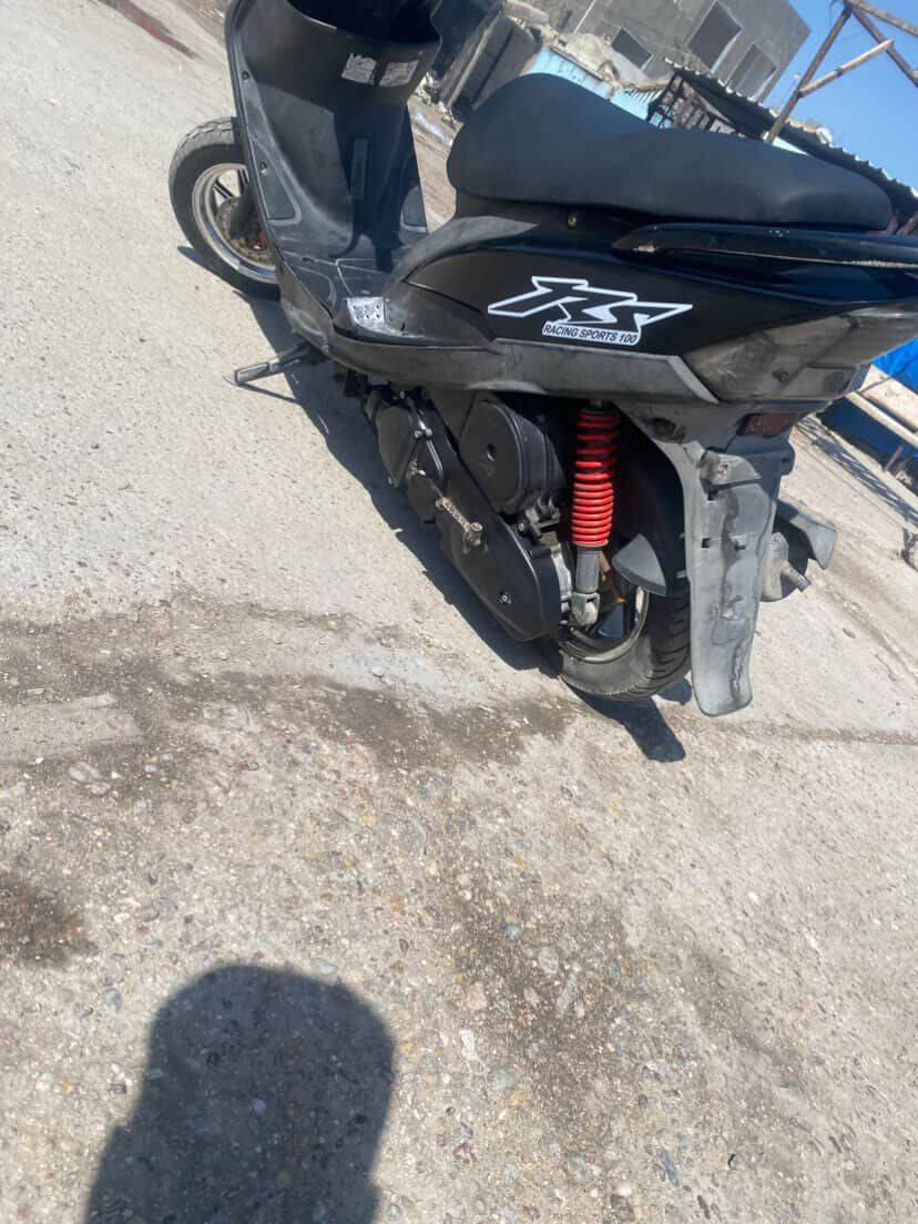 السلام عليكم دراجه ماكس عدله سرعه ١٢٠ للبيع الدراجه مكينه خرسه ابلاد ممفتوحه كهربائياته شغاله نكره سلف وهندر بكل وكت شلعه ومعدل تاكل الشارع السعر٥٥٠الرقم ***********المكان حي الجهاد
