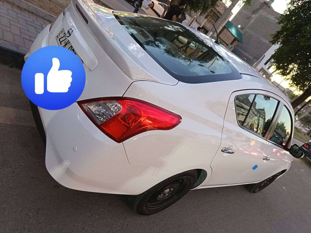 رقم إربيل الدولي 
السعر 127$ وبي مجال بسيط
المواصفات 
اشاير مري 
يدات نيكل 
تحكم ستيرن جهتين 
تبريد خلفي 
داخل بيجي
حساس خلفي 
كاميرا 📷 
أواكس 
بلوتوث 
بريك AB
‏ماشية 23 الف 
￼***********
