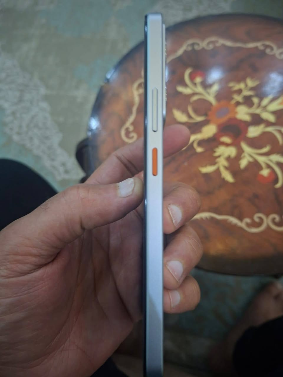 السلام عليكم..ريلمي 14 فايف جي نظيف أخو الجديد العشوائية 14 الذاكرة 256 معالج سناب دراكون بدون اي شخط أو ضربة وكامل مع اغراضه كما موضح بالصور السعر 225 وبي مجال عنواني بغداد الدورة ..


**إذا كنت صاحب هذا الإعلان وتريد حذفه لأي سبب، رجاءا أرسل رسالة إلى الدعم الفني**